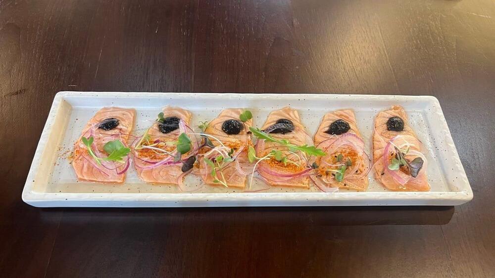 AS5. Salmon Carpaccio